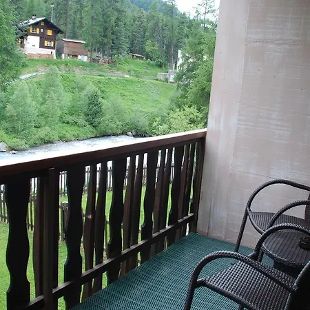 Chesa La Furia Lägenhet Pontresina