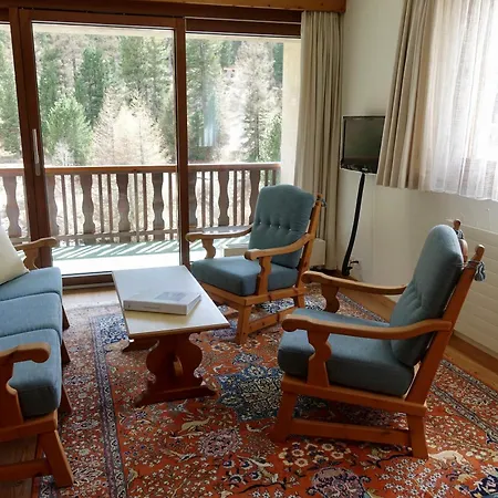 Chesa La Furia Apartment *