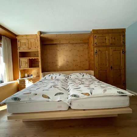 Chesa La Furia Apartment