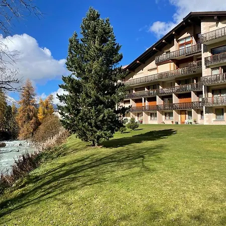 Lägenhet Chesa La Furia *